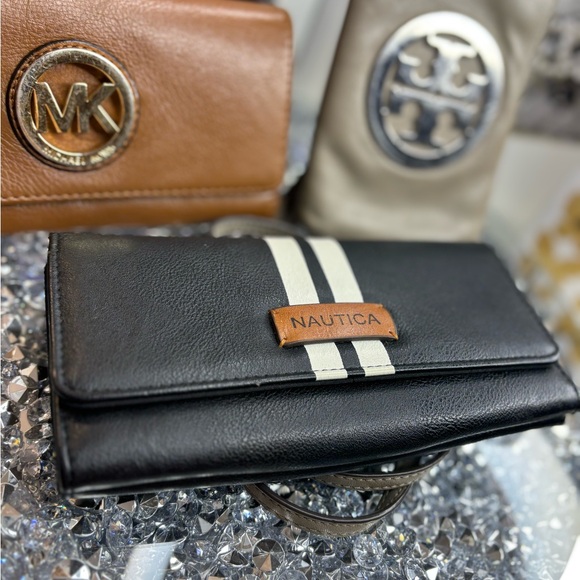MK Wallet,Tory wallet, Nautica Wallet all in EUC - Picture 5 of 12